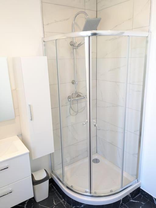Grande Maison Renovee A 7 Min Du Metro Romainville Dış mekan fotoğraf